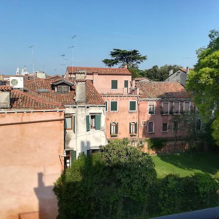 Appartamento Rio De La Fornace Venice Luaran gambar