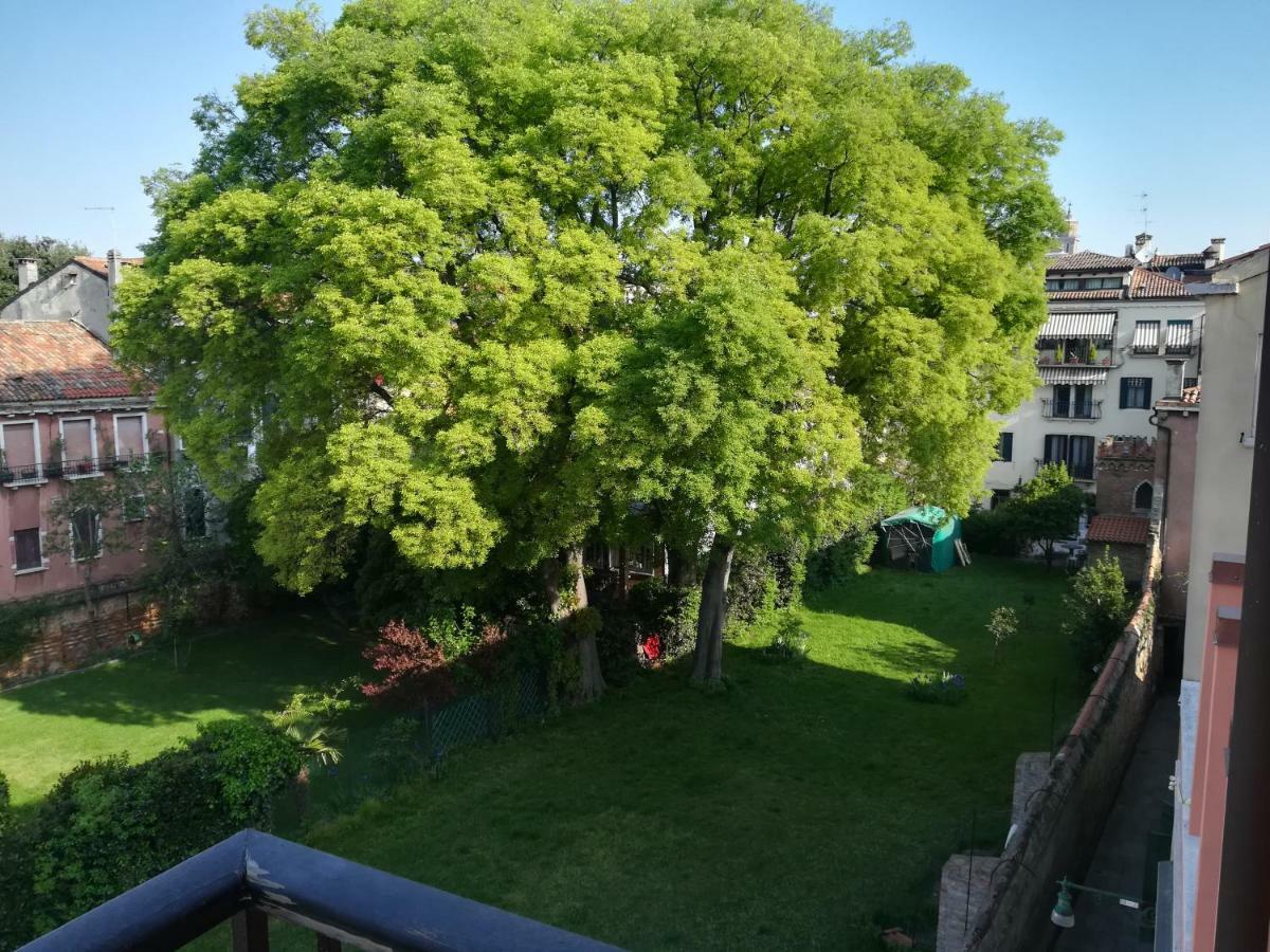 Appartamento Rio De La Fornace Venice Luaran gambar