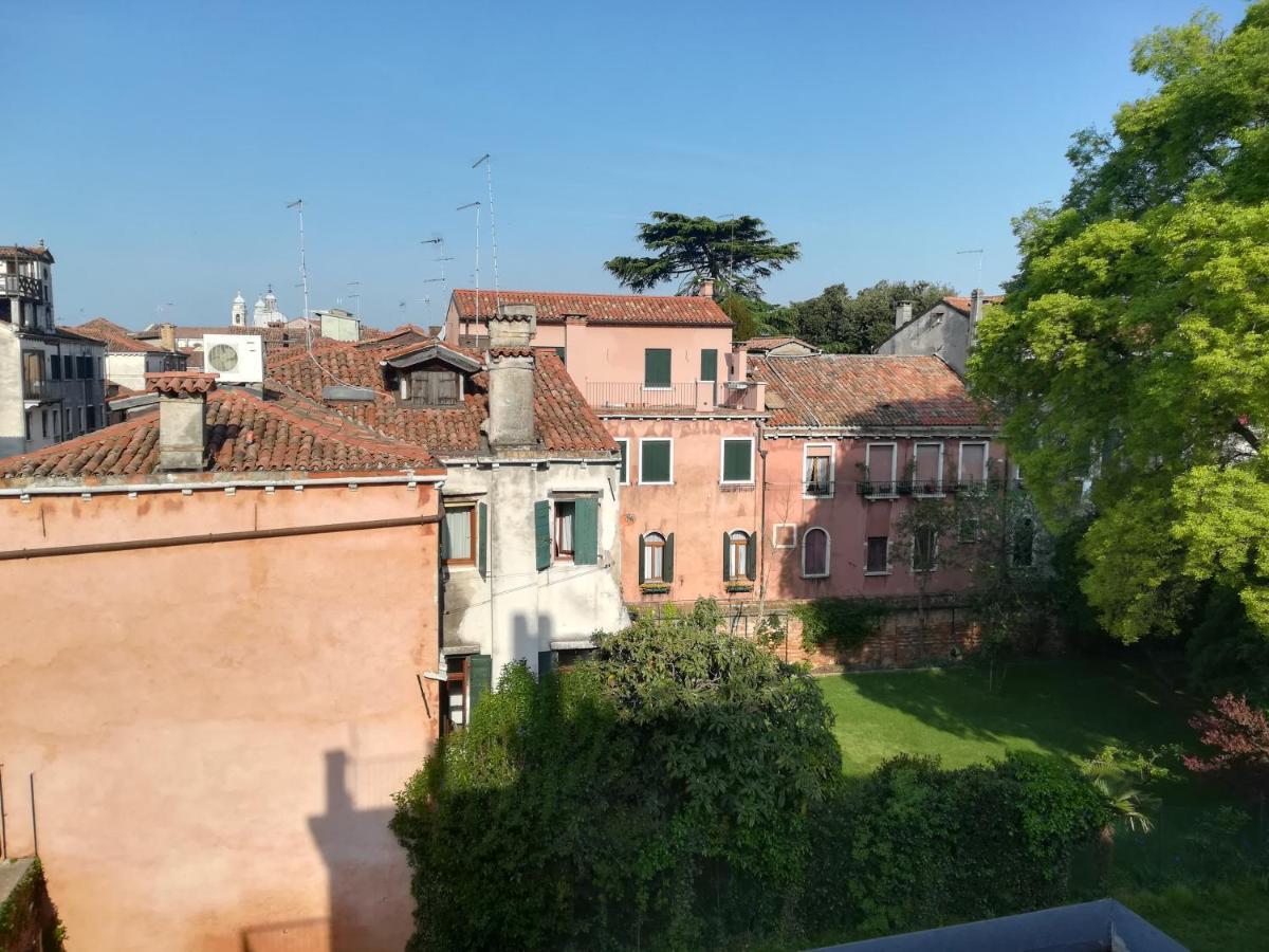 Appartamento Rio De La Fornace Venice Luaran gambar